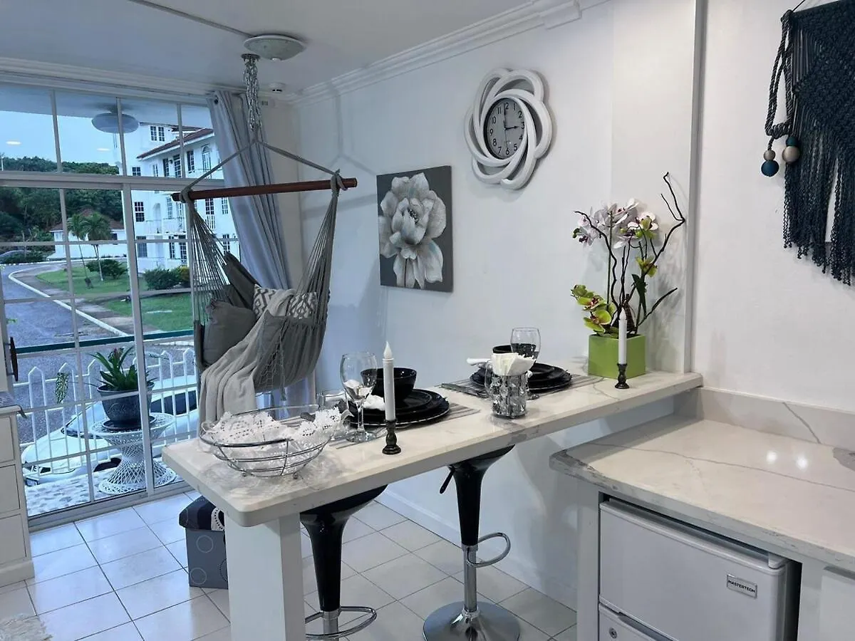 Your Montego Bay Escape - 1 Bedroom Pool Access 0*,