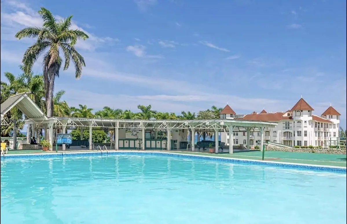 Your Montego Bay Escape - 1 Bedroom Pool Access Apartment