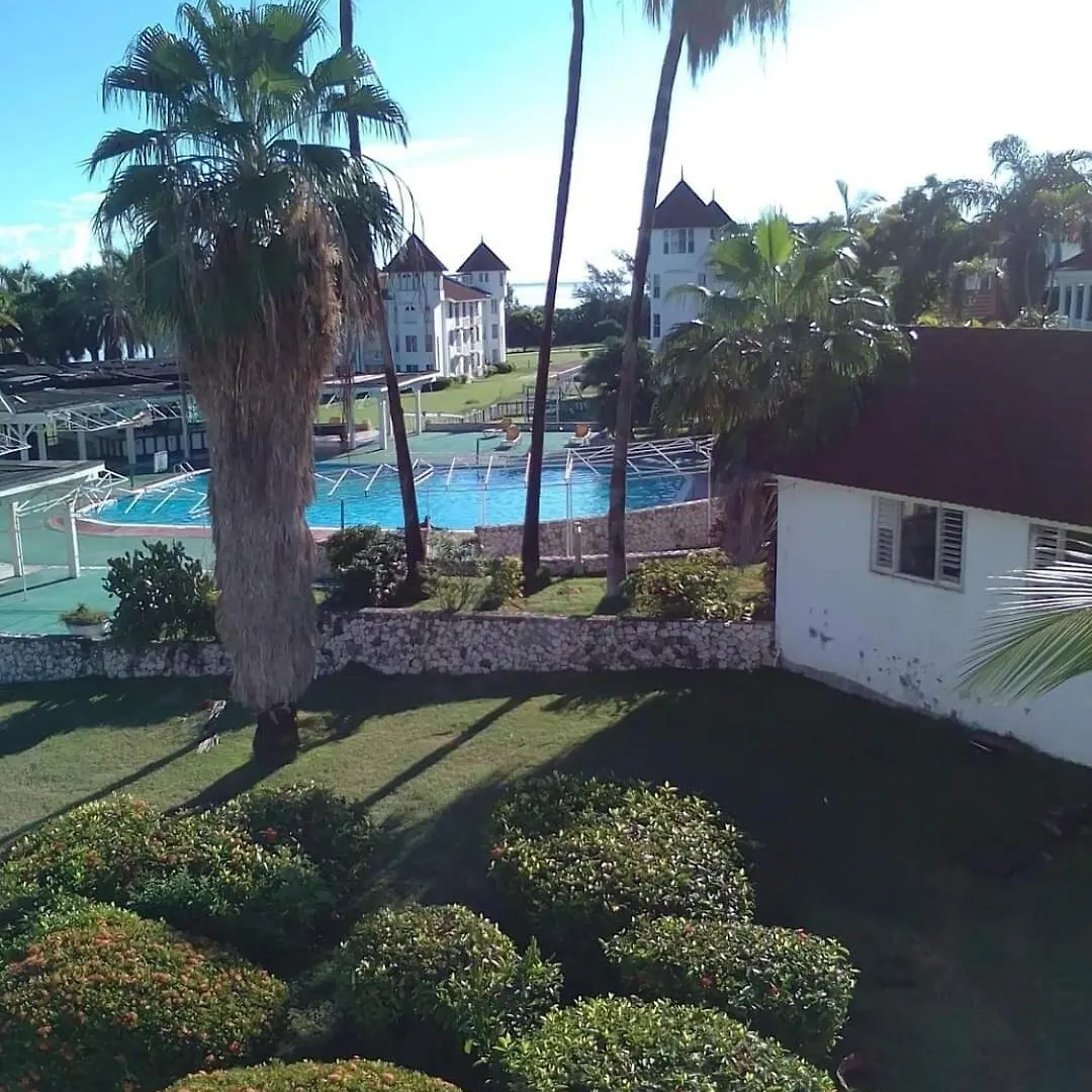 Your Montego Bay Escape - 1 Bedroom Pool Access 0*,